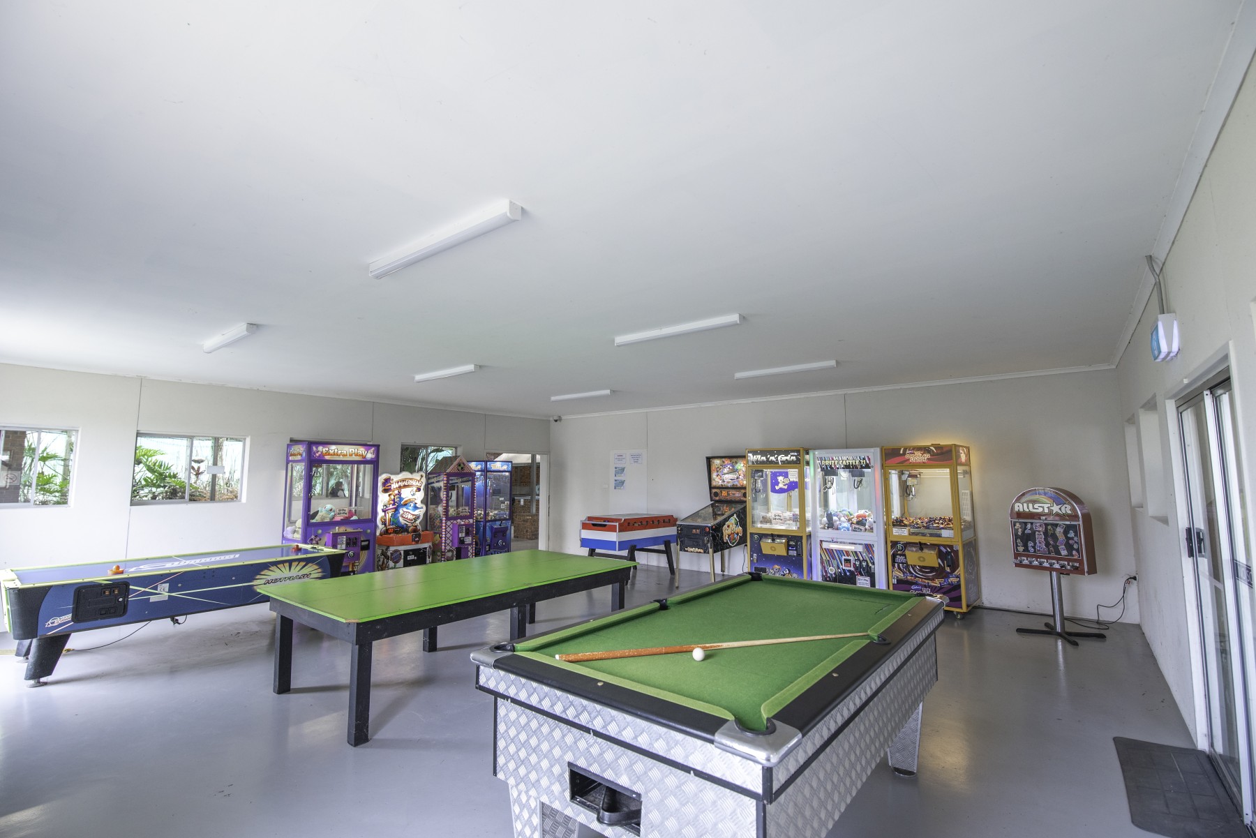 All-Season Fun On-Site Waterparks and Games Rooms